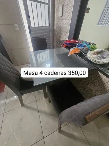 Mesa 4 cadeiras tampo de vidro