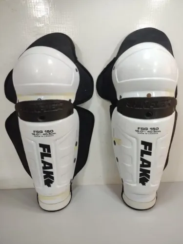 Joelheira Flak Hoquei Antiga Vintage Canada H6a (Usado)