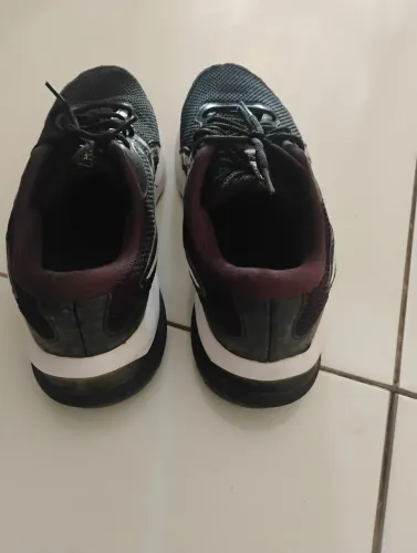 Tênis jasics masculino original pra você que gosta de fazer aquela caminhada