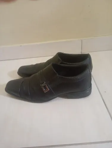 Sapato social da Marca(Andar Shoes) super novos só foi usado 1 vez