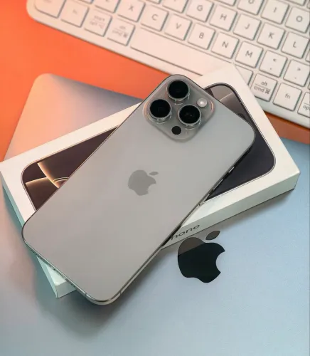 iPhone 16 pro Max natural 256 GB 6 meses de garantia 