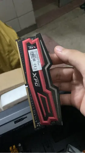 Memória Ram Adata XPG Dazzle, LED Vermelho, 8GB, 2400MHz, DDR4, CL16 - AX4U2400W8G16-SRD
