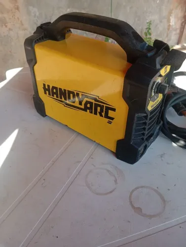 Máquina de solda Esab 142i