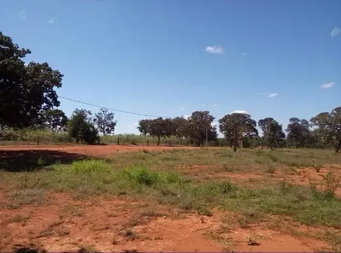 Imóvel para venda possui 1500 metros quadrados em Gameleira - Felixlândia - MG