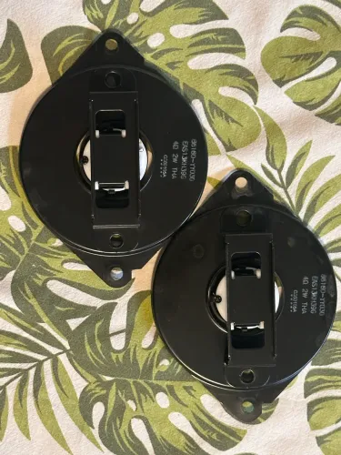 Alto falantes originais do painel do Toyota Etios