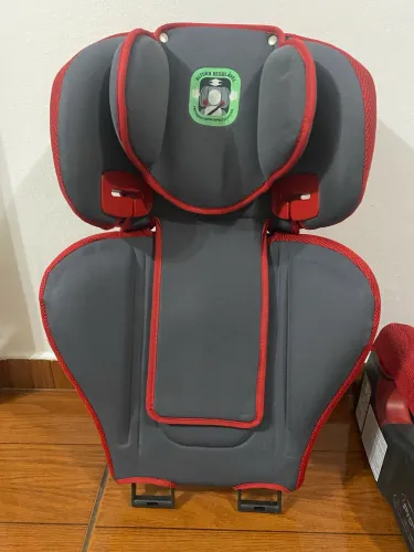 Cadeirinha de 15 a 36 kg 