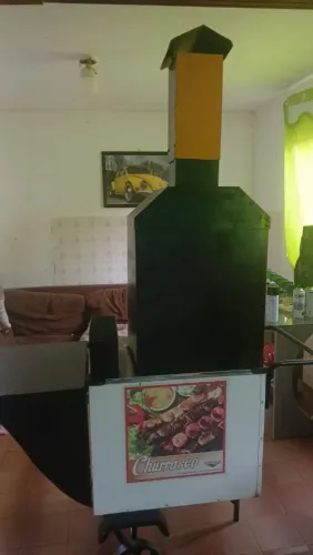 Carrinho de churrasquinho 