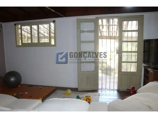 Casa à venda em Eldorado, Diadema - 3 quartos, 3 vagas, pronto para morar | R$ 1.100.000