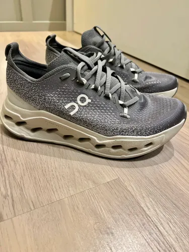 On Running Cloudsurfer Max