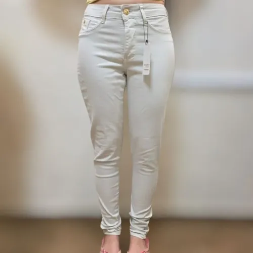 Jeans Skinny Off White Empina Bumbum Nº 38 - Nova