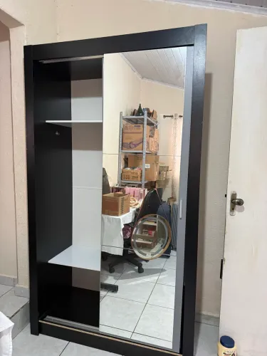 GUARDA-ROUPA SOLTEIRO