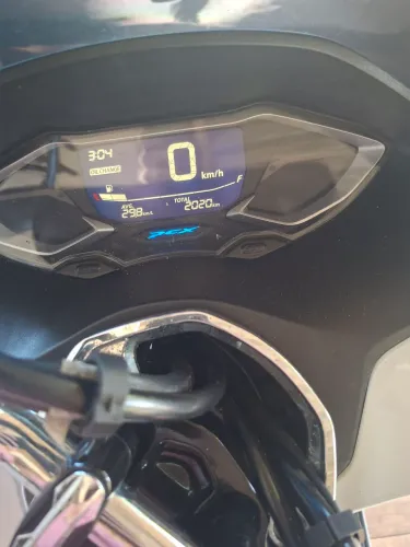 Vendo horda PCX 160 AUTOMATICA impecavel revisada e pronta pra roda