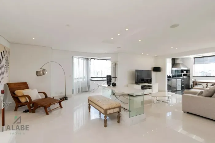 Cobertura para venda em Campo Belo com 3 quartos, sendo 3 suítes, 197m²