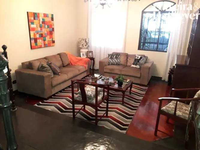 Casa a venda com 3 suites na Chácara Santo Antonio