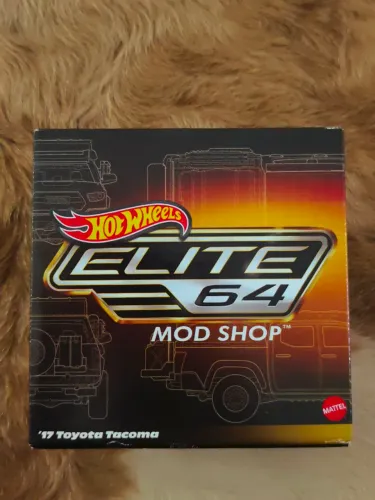 Hot Wheels elite 64 17 Toyota tacoma