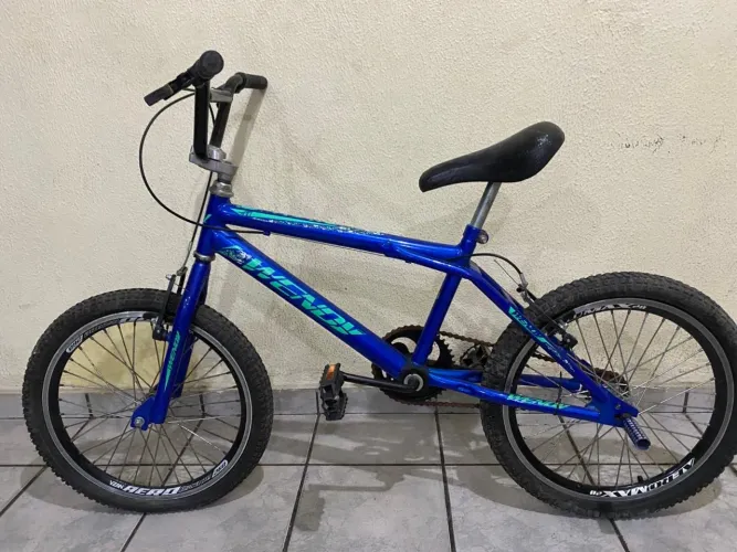 Vende-se bicicleta