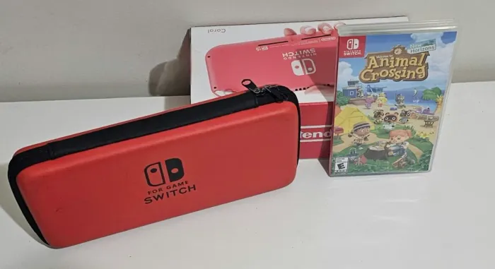Nintendo Switch Lite Coral