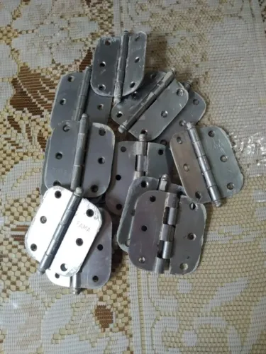 Kit com 16 Dobradiças de Porta Marca Fama...