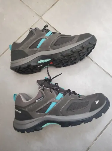 Tênis Quechua MT100 Feminino