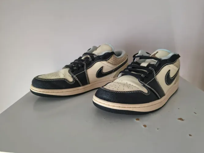 Nike Air Jordan 1 Low SE Coconut Milk Black Muslin