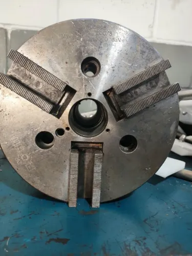 Placa hidráulica para torno cnc