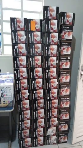 Lote com 50 Toner Lexmark E260A11B Original Novo