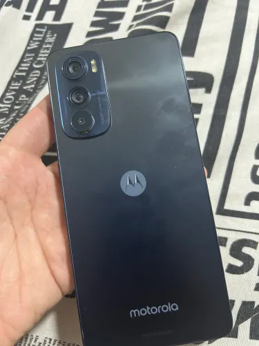Motorola EDGE 30