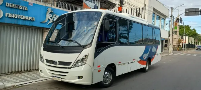 Micro ônibus VW 9-150 ar condicionado