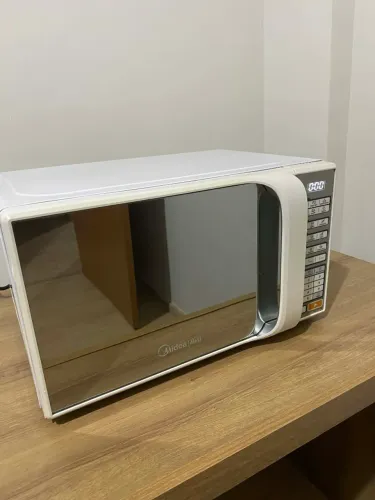 MICROONDAS ESPELHADO BEM CONSERVADO