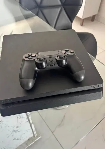 Playstation 4 slim