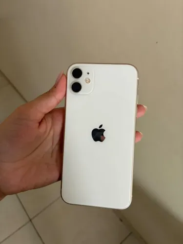 iPhone 11,branco, 128 GB 
