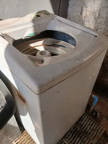 Maquina de Lavar 6 kg 220V