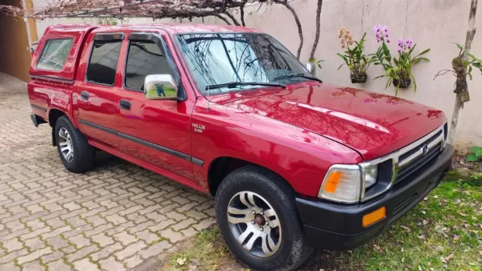 Toyota Hilux CD DLX 4X2 2.8 Diesel 1998