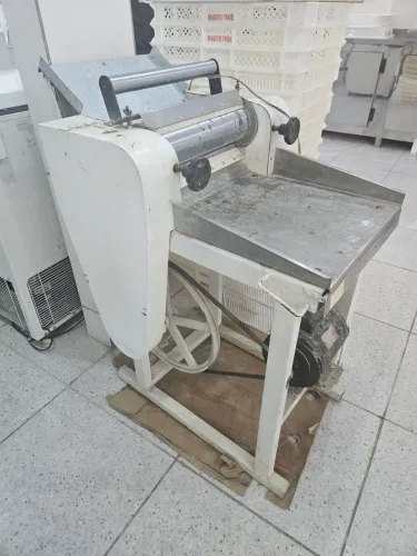 CILINDRO DE MASSAS E PADARIA 