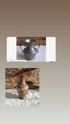 Dupla de antigos vasos