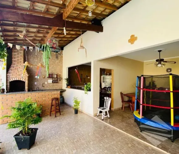 Sobrado com 5 dormitórios à venda, 220 m² por R$ 700.000,00 - Parque São Cristóvão - Tauba