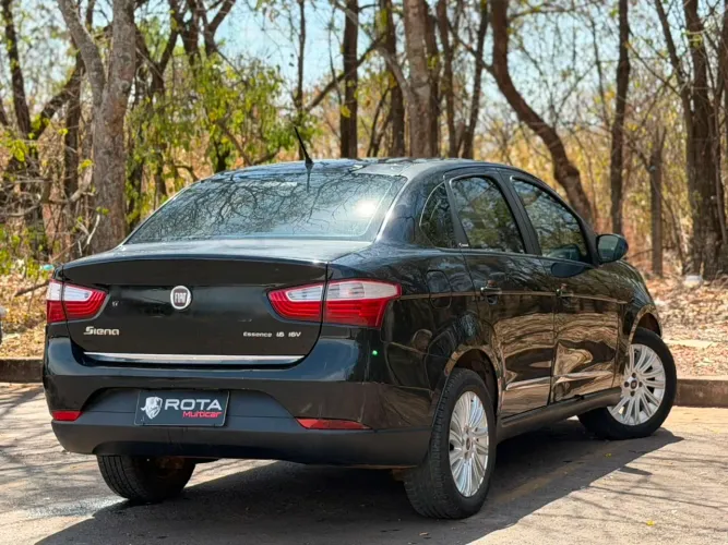 Fiat Grand Siena Essence 1.6 Flex 16V 2014