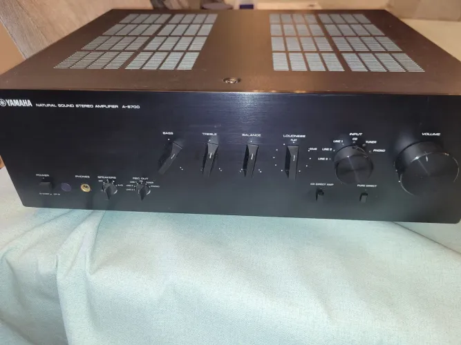 Amplificador integrado Yamaha A-S 700