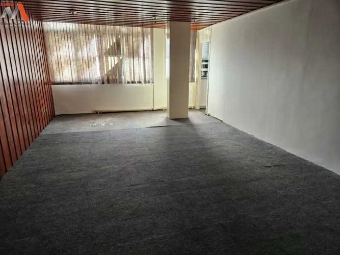 Salas Comerciais no Ed. Franscisco Chamié