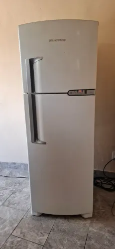 Retirada por conta do comprador geladeira Brastemp 