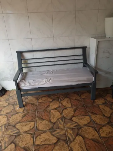 Banco todo feito em metallon.