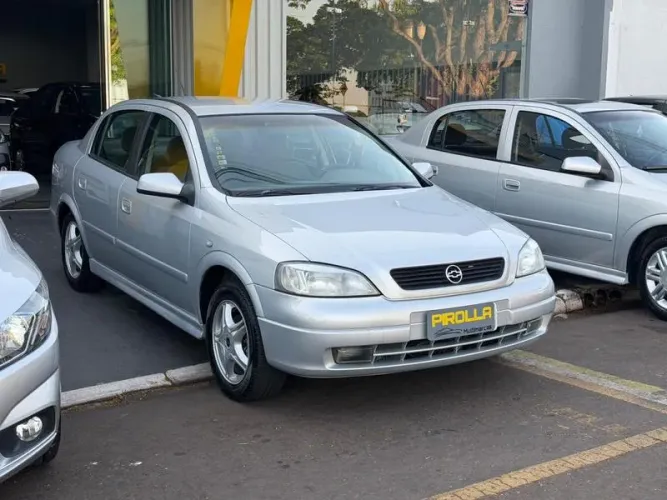 Chevrolet Astra Sedan 2.0/cd/ Expres.gls 2.0 8V 4P 2002