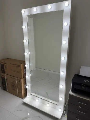 Espelho camarim base giratória com iluminação 
