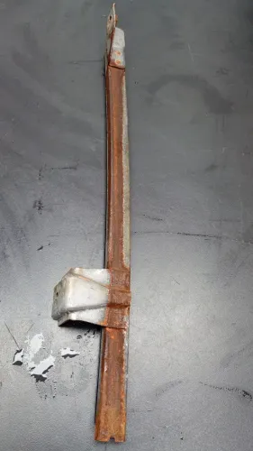 Caneleta para vidro de porta/ PAJERO TR4