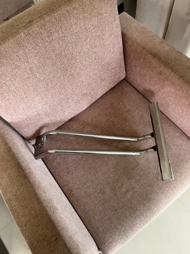 CADEIRA ROSA DE SALÃO