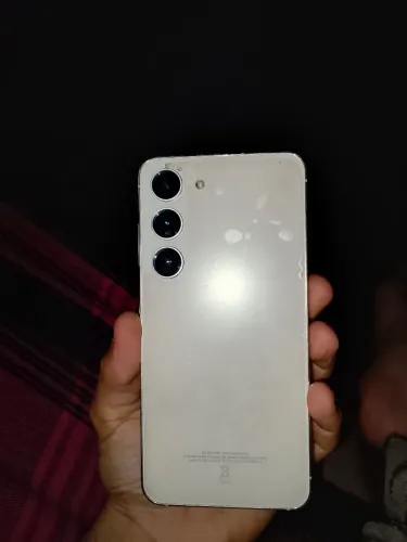 Alguma loja ou alguém compraria esse celular ?