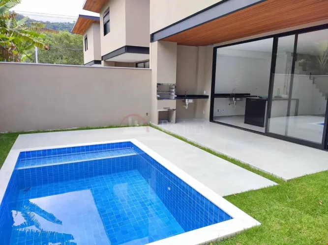 Casa Para Locação Anual em Condomínio na praia de Barequeçaba