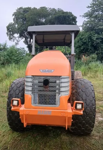 Vendo um Rolo Compactador HAM 3411