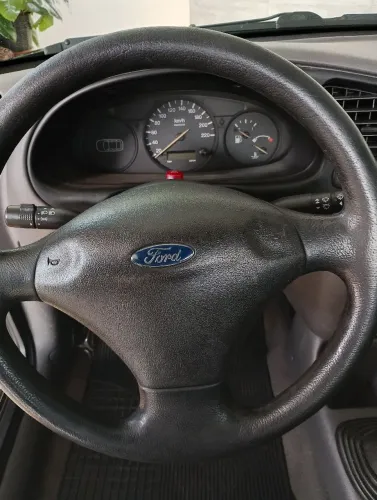 Ford Courier 1.6 L/ 1.6 Flex 2006