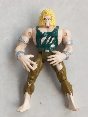 Dentes de Sabre - Toybiz